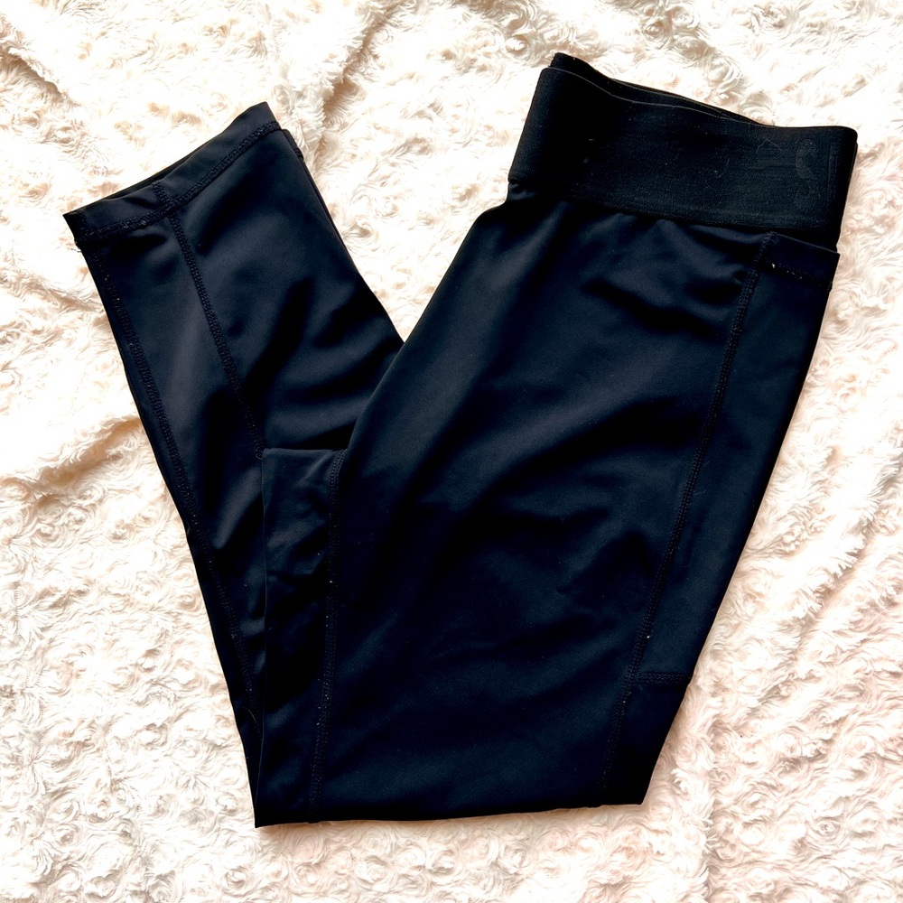 Senita Pocket Capri Leggings